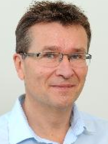 Dr. med. Jacek Kerr